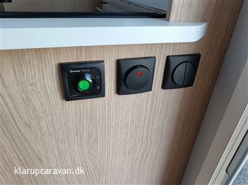 Adria Aviva 400 PS